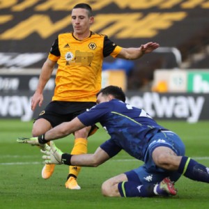  阿斯顿维拉补时绝平保留欧冠希望