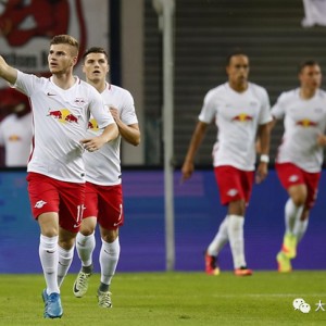  莱比锡红牛火力全开，客场击败劲旅门兴