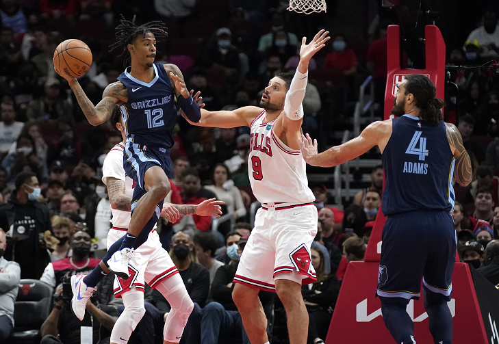  公牛逆转猛龙锁定季后赛  